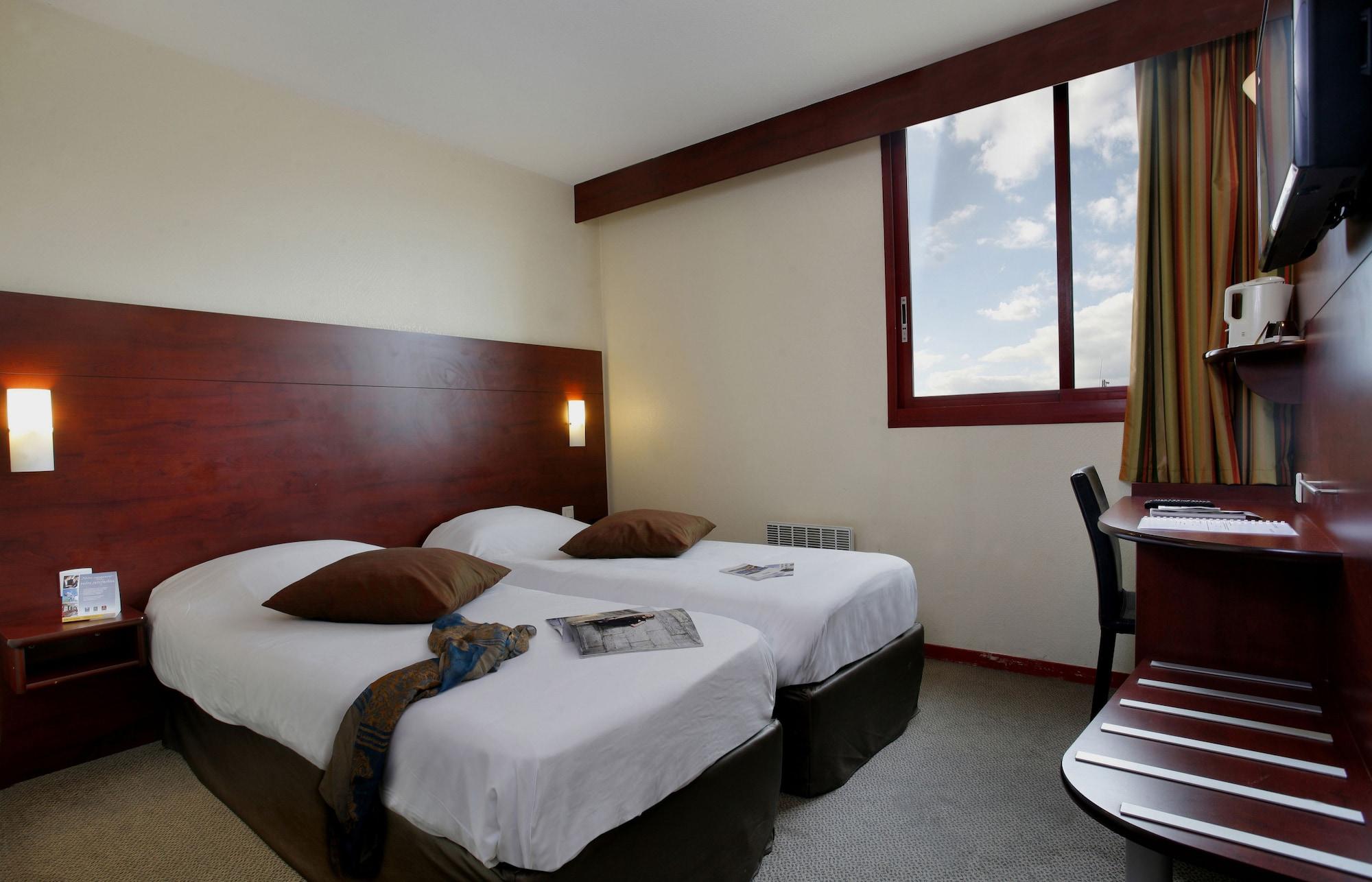 Hotel Gallieni ジュヌヴィリエ エクステリア 写真